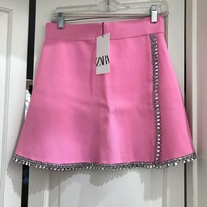 Zara NWT Pink Jewel Appliqué Skirt, Medium